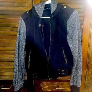 Cropped denim hooded jacket